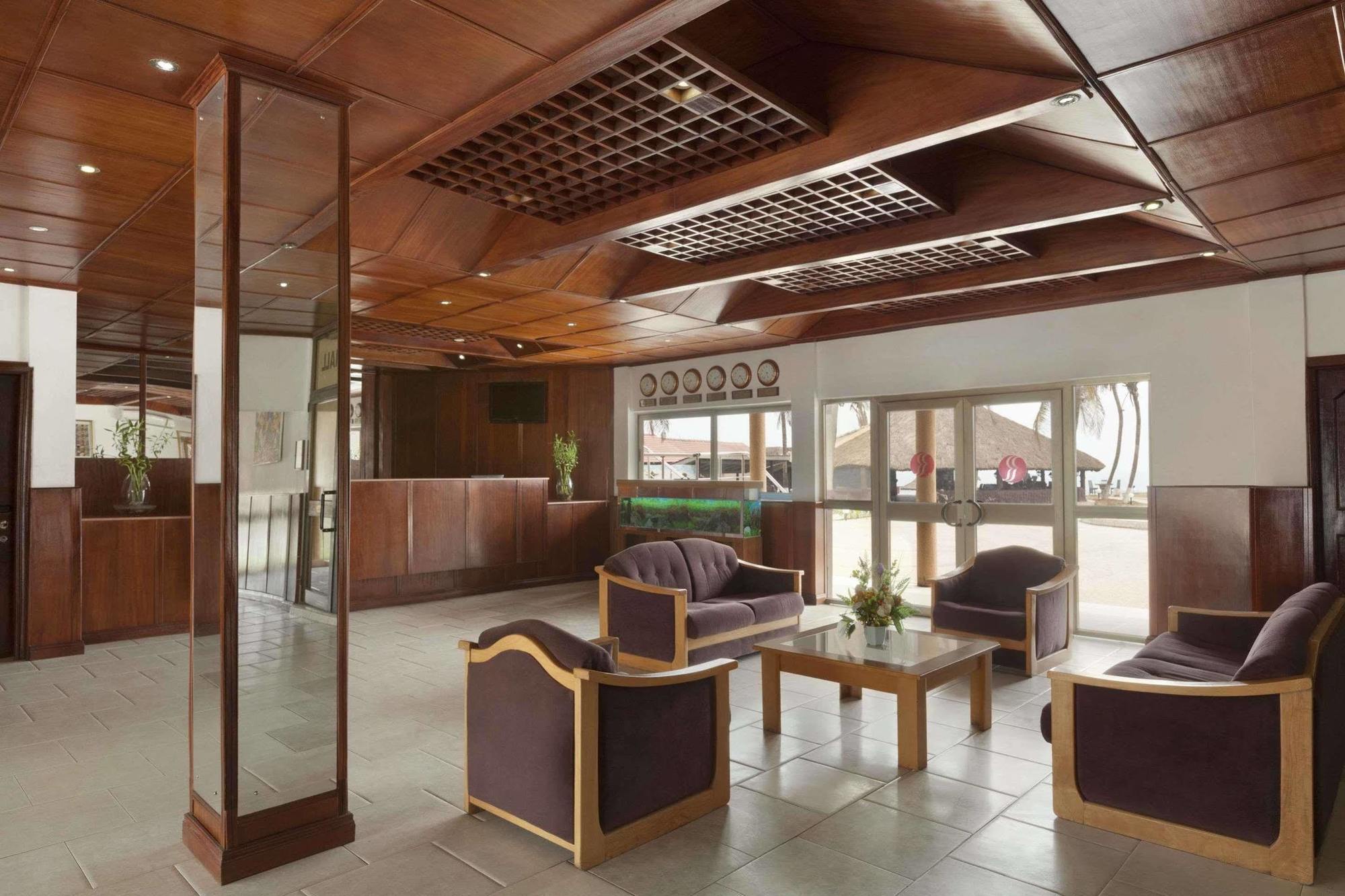 Ramada Resort Accra Exterior foto