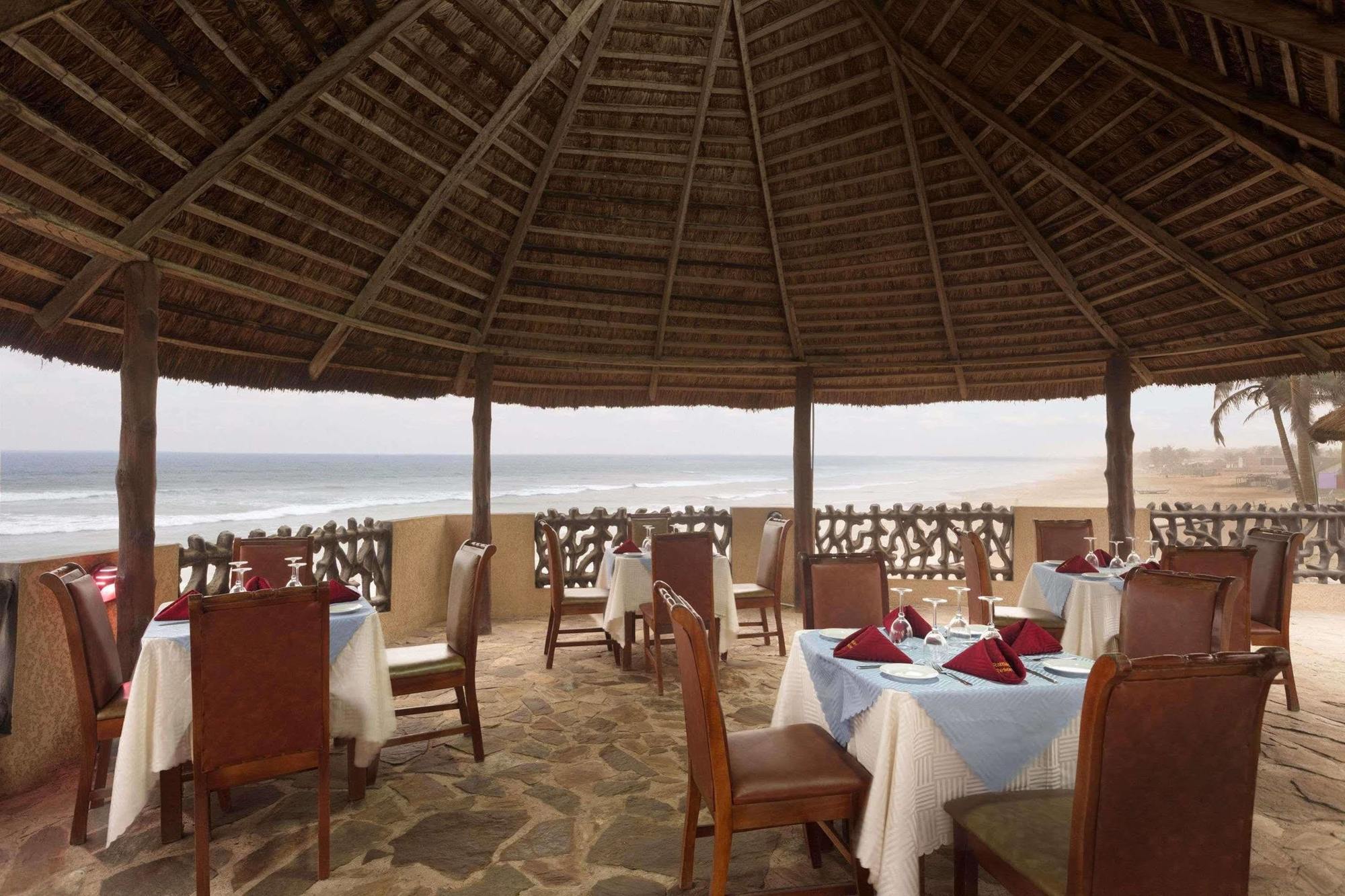 Ramada Resort Accra Exterior foto